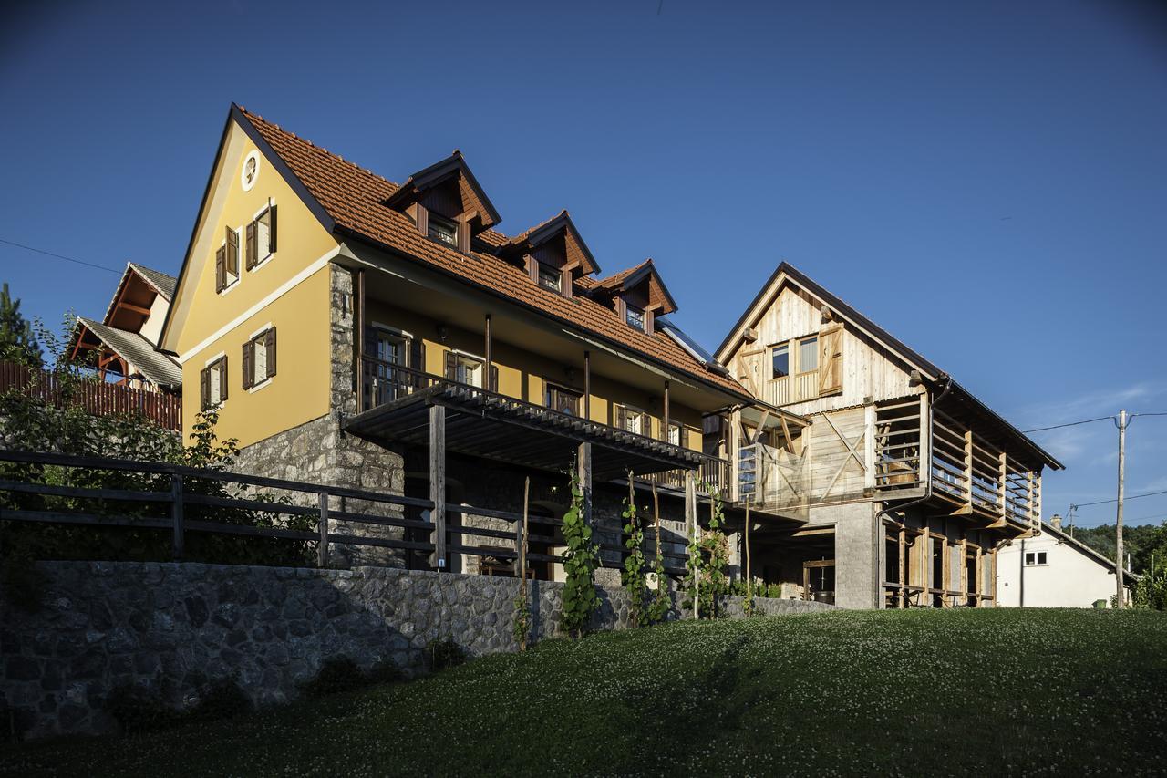 Guest House Kalska Domacija Semic Екстер'єр фото
